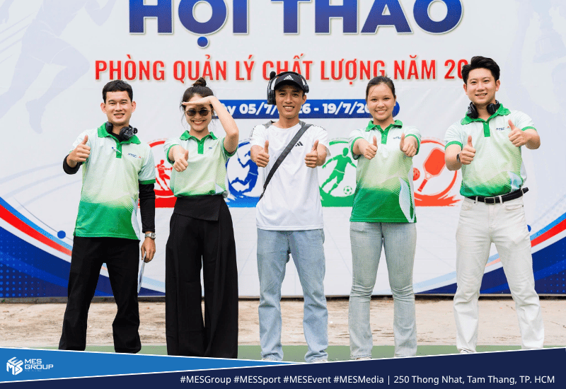 Nhân sự sự kiện gồm những ai?